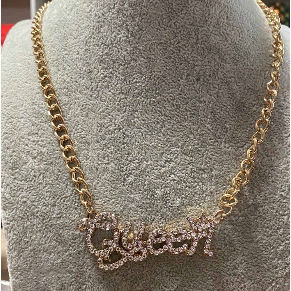 Yellow Gold Color Queen Name Plate Necklace - Picture 2 of 3